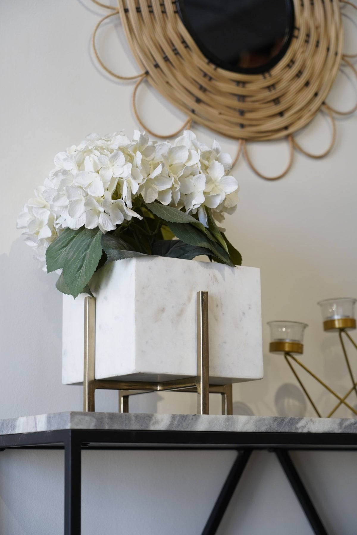 Planter Table Decors| Roots Furniture