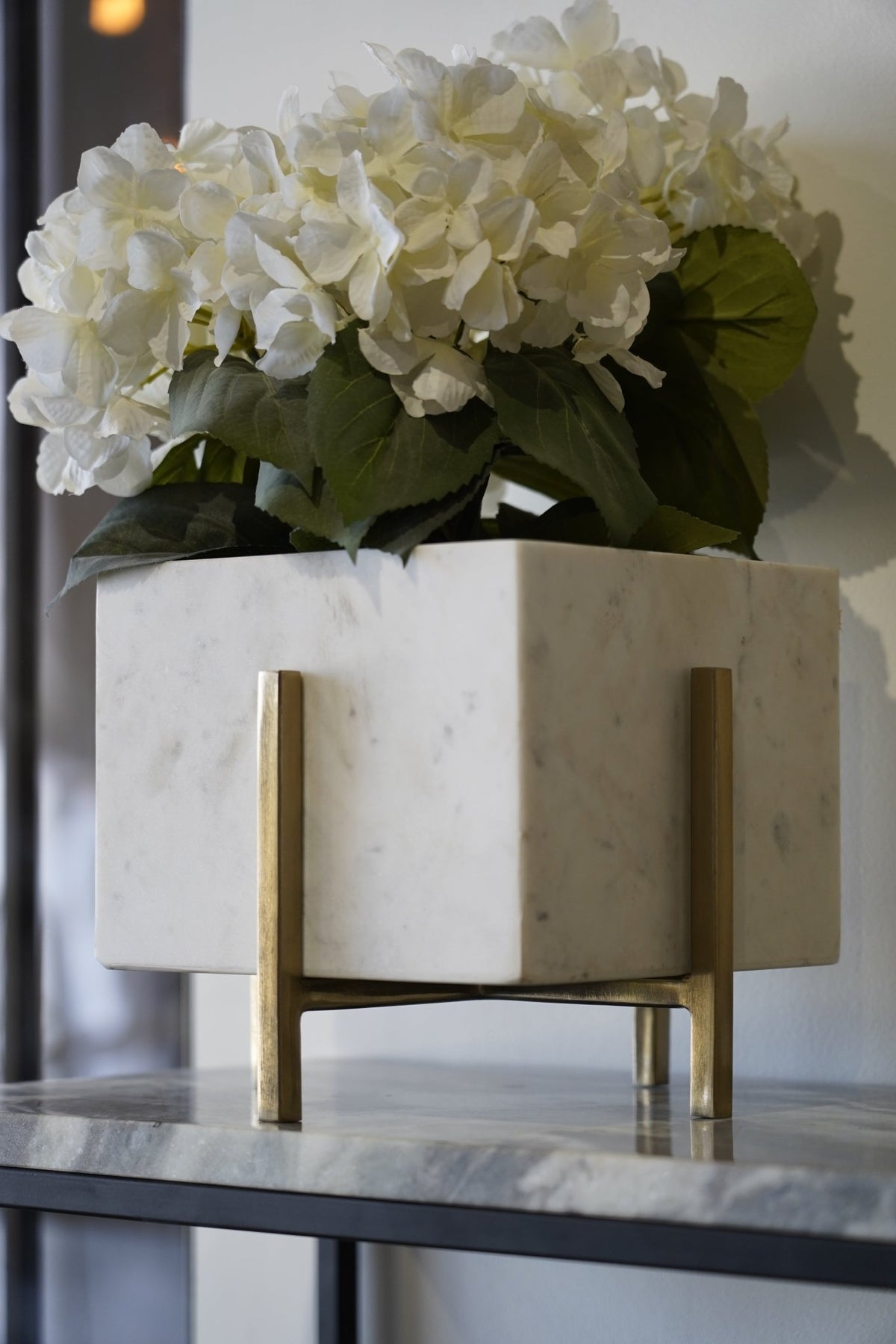 Planter Table Decors| Roots Furniture