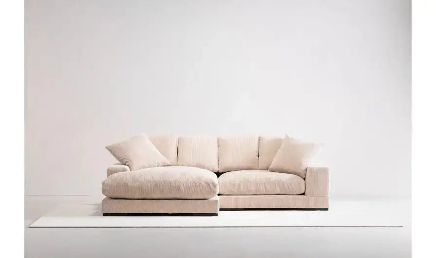 Plunge Sectional Cappuccino Sectionals| Moe's Home