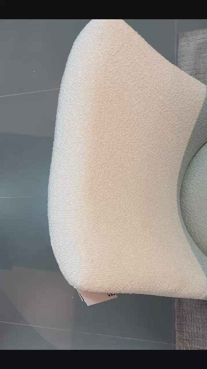 Load video: VASE SET (2)