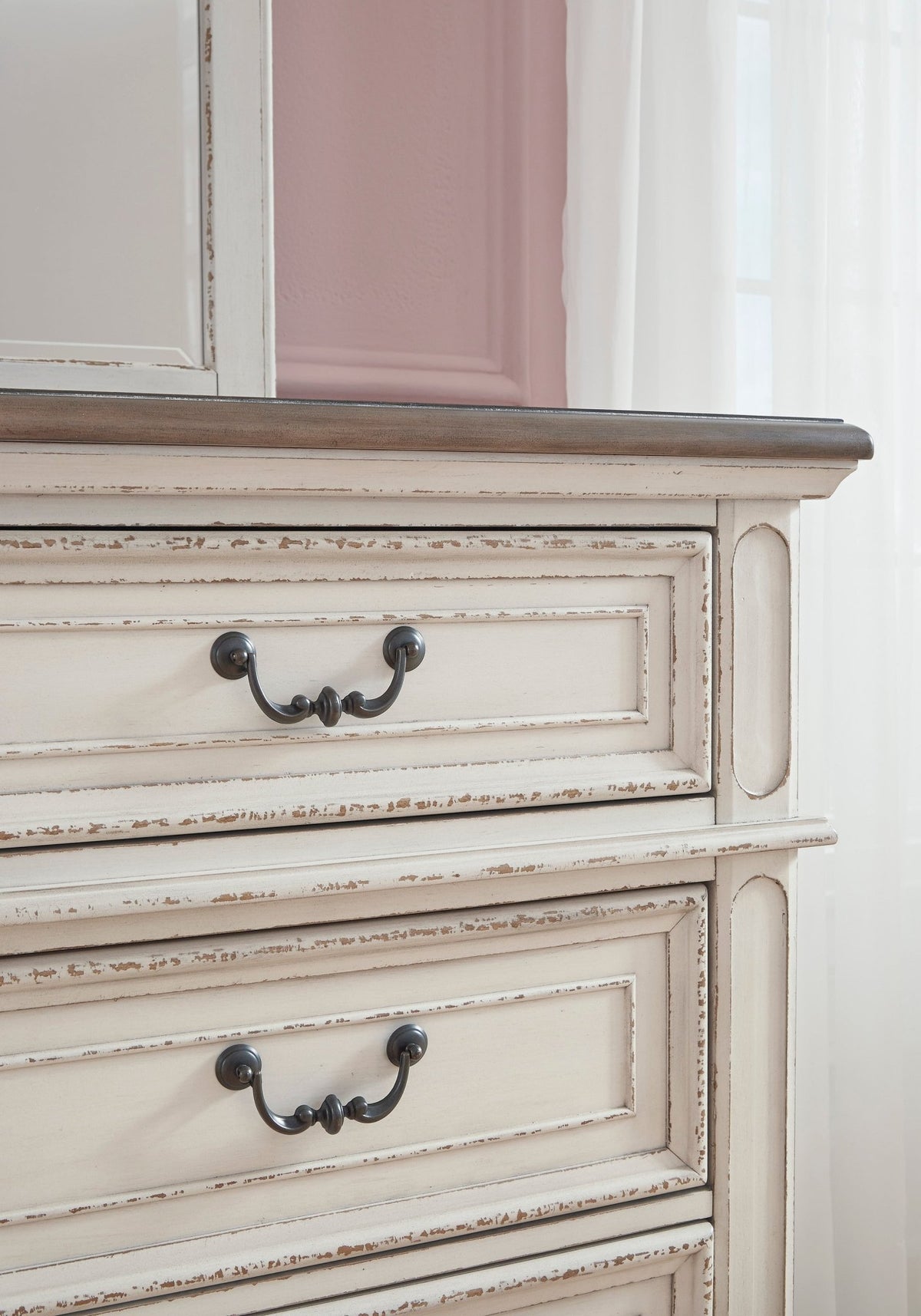 Realyn King bedroom Sleigh Package - Al Rugaib Furniture