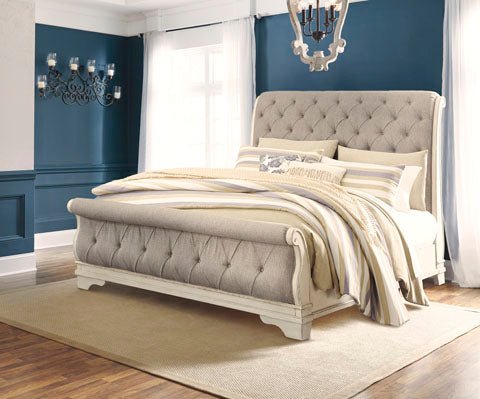 Realyn King Sleigh Bedroom Set - Al Rugaib Furniture