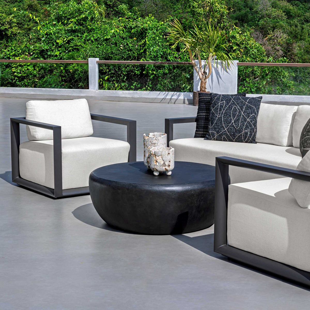 Remsen Outdoor Lounge Chair Outdoor Chairs| Uttermost