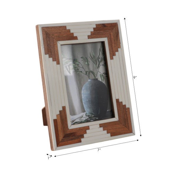 RESIN, 4X6 CASCADING WOOD PHOTO FRAME, WHITE Photo Frames| Sagebrook Home