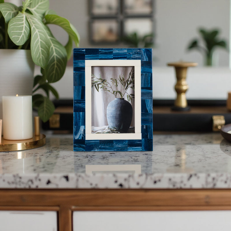 RESIN, 4X6 NAVY & WHITE BORDER PHOTO FRAME, NAVY/W - Al Rugaib Furniture