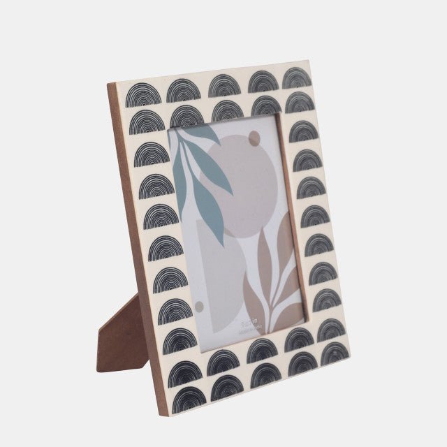 RESIN, 5X7 BLACK ARCHES PHOTO FRAME, IVORY/BLACK Photo Frames| Sagebrook Home