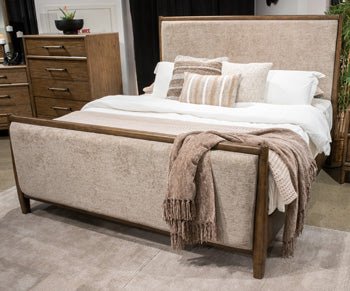 Roanhowe King Bedroom Set Package - Al Rugaib Furniture