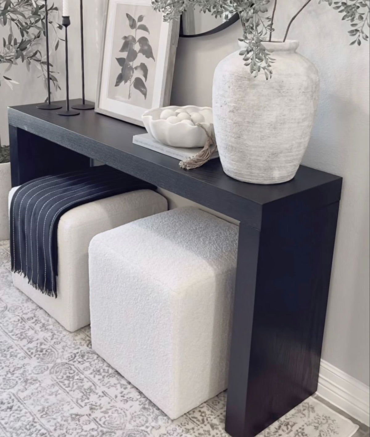Royal | HickoryHorizon Console Table in Oak Wood with Two White Drawers - Black - 180×40×90 cm Consoles| Royal Furniture