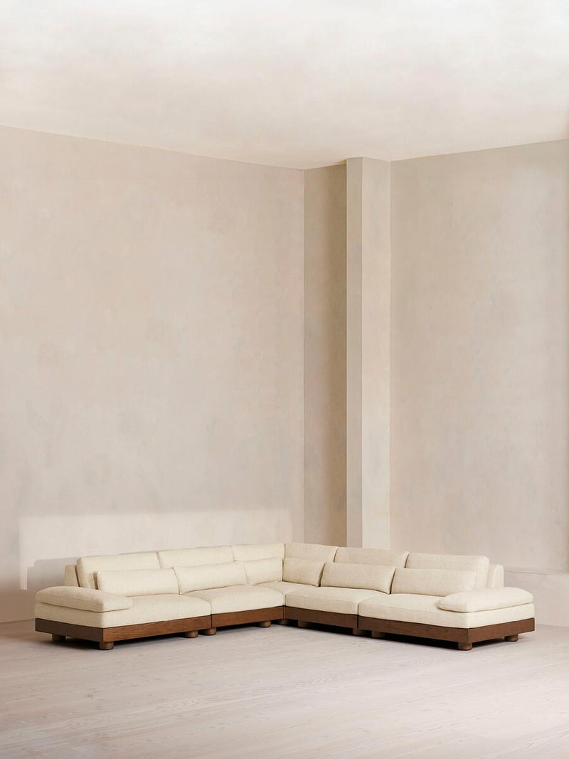 Royal | Luxury Velvet Corner Sofa – Light Beige – Swedish Wood – 300×300 cm - Al Rugaib Furniture