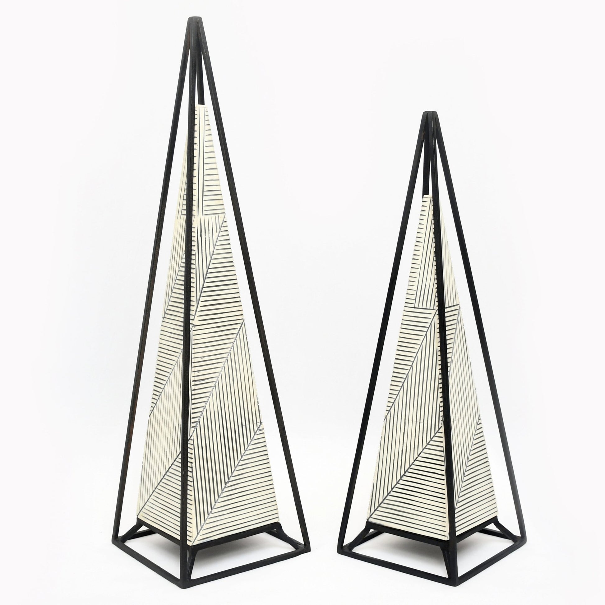 S/2 26/21" Carlisle Large Black And White Pyramids Table Decors| Sagebrook Home