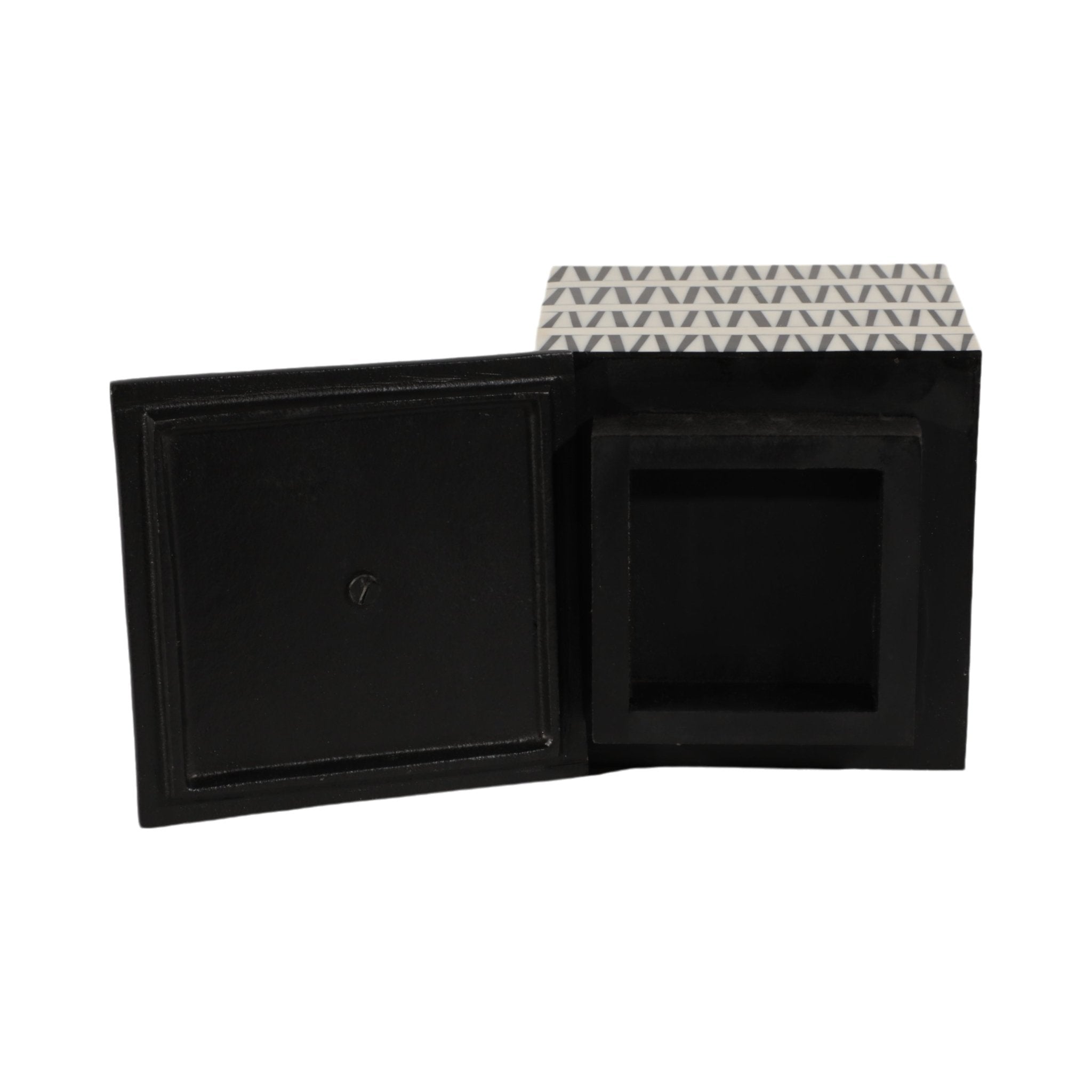 S/2 7/10" Gobiel Black & White Resin Boxes Table Decors| Sagebrook Home