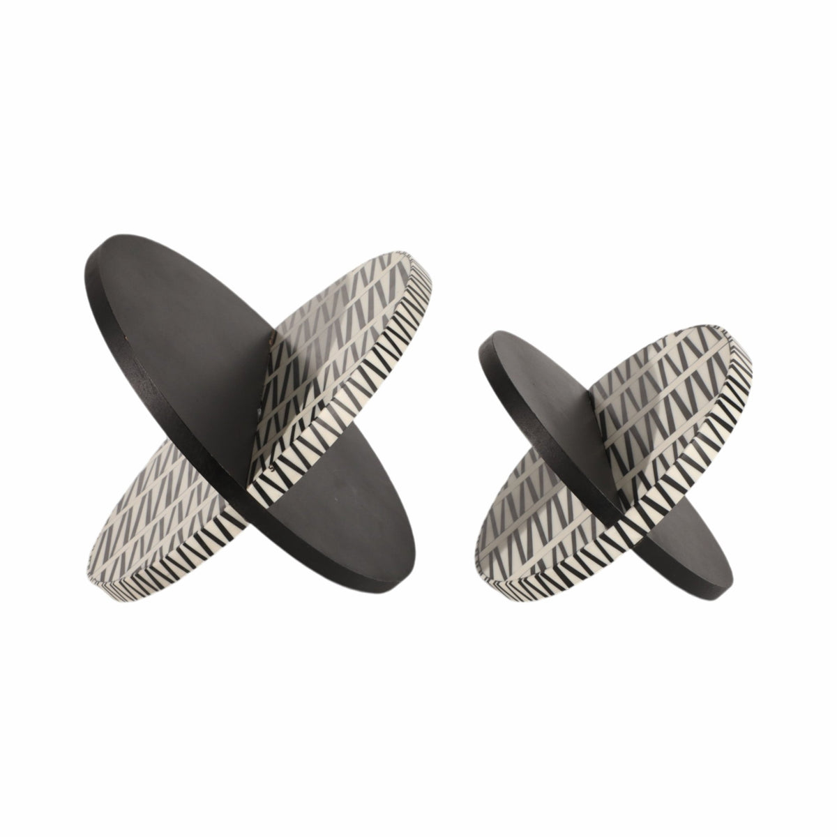 S/2 7/10" Gobiel Black & White Resin Orbs Table Decors| Sagebrook Home