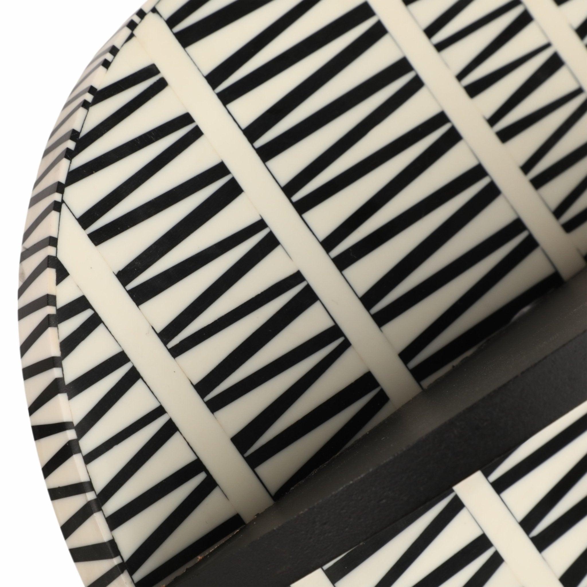 S/2 7/10" Gobiel Black & White Resin Orbs Table Decors| Sagebrook Home