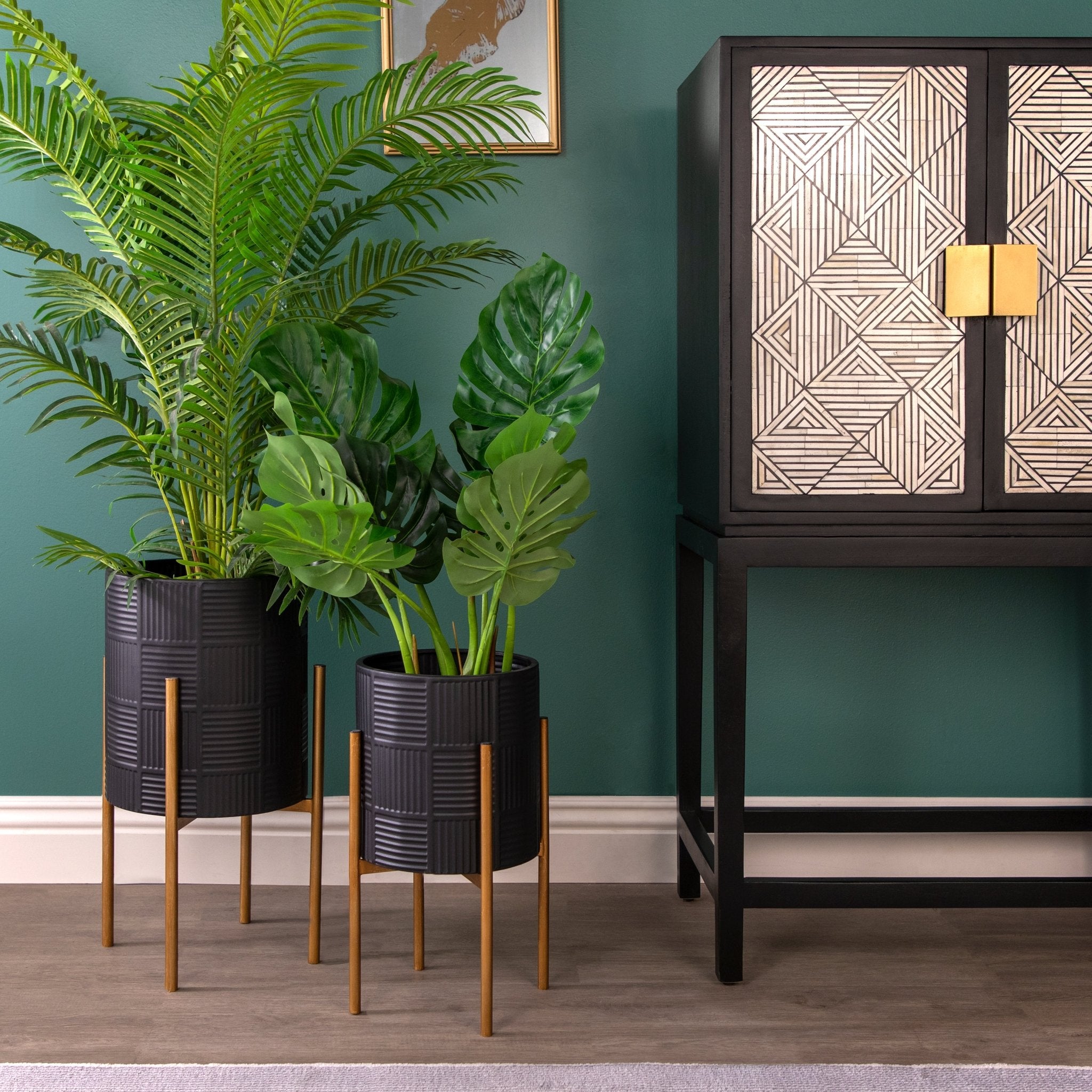 S/2 PLANTER W/ LINES ON METAL STAND, BLACK/GOLD Outdoor Planters| Sagebrook Home