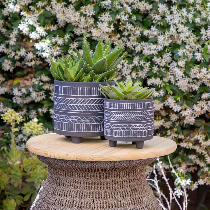 S/2 TRIBAL LOOK FOOTED PLANTER 6/8", BLACK - Al Rugaib Furniture