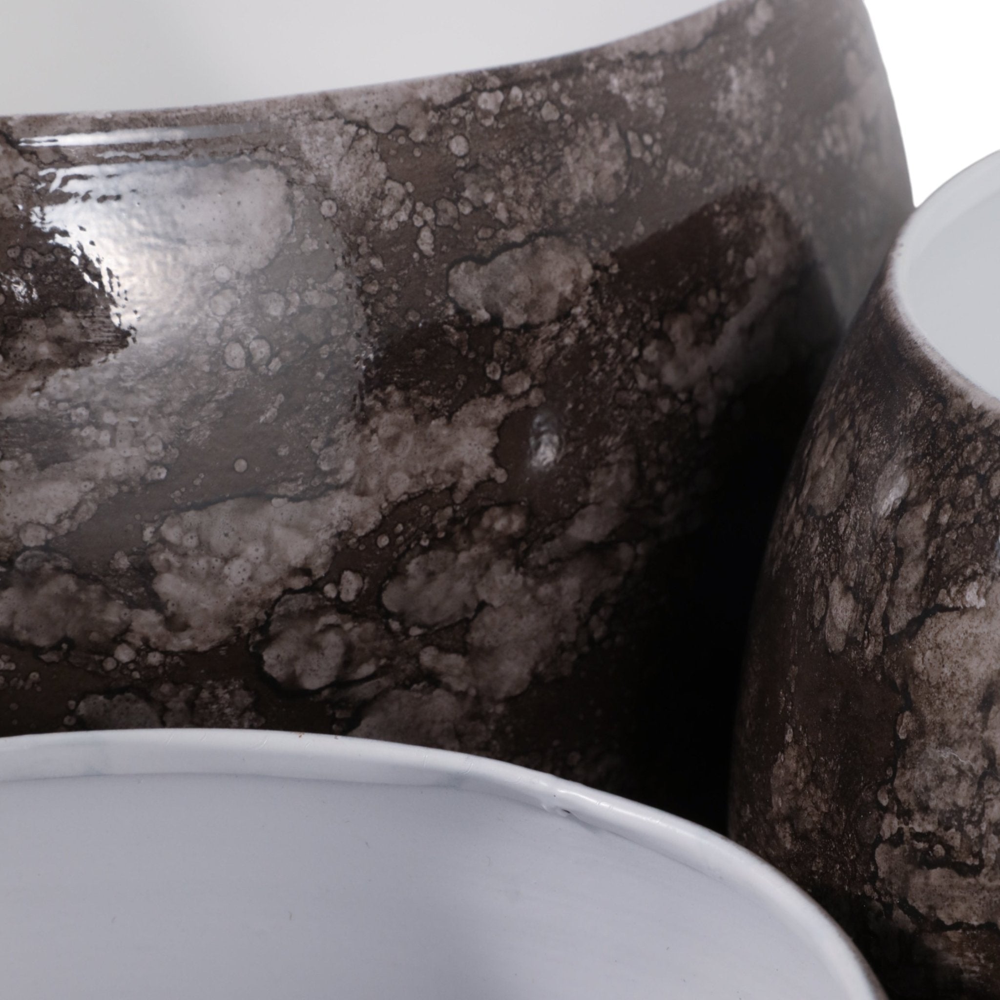 S/3 9/12/14" Marbled Finish Round Metal Planters, Planter| Sagebrook Home