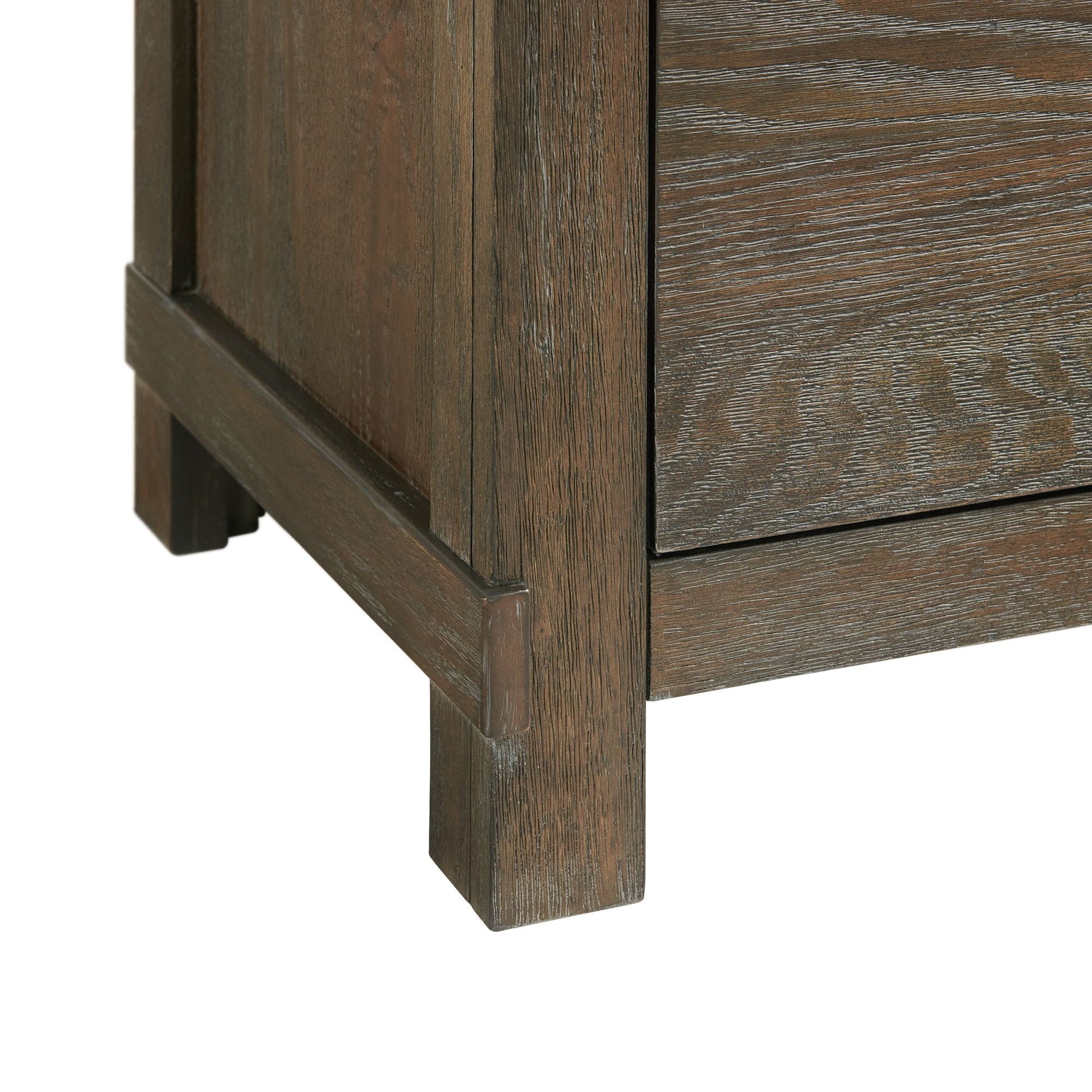Scott Dresser Dark Finish Dressers| ROOTS FURNITURE