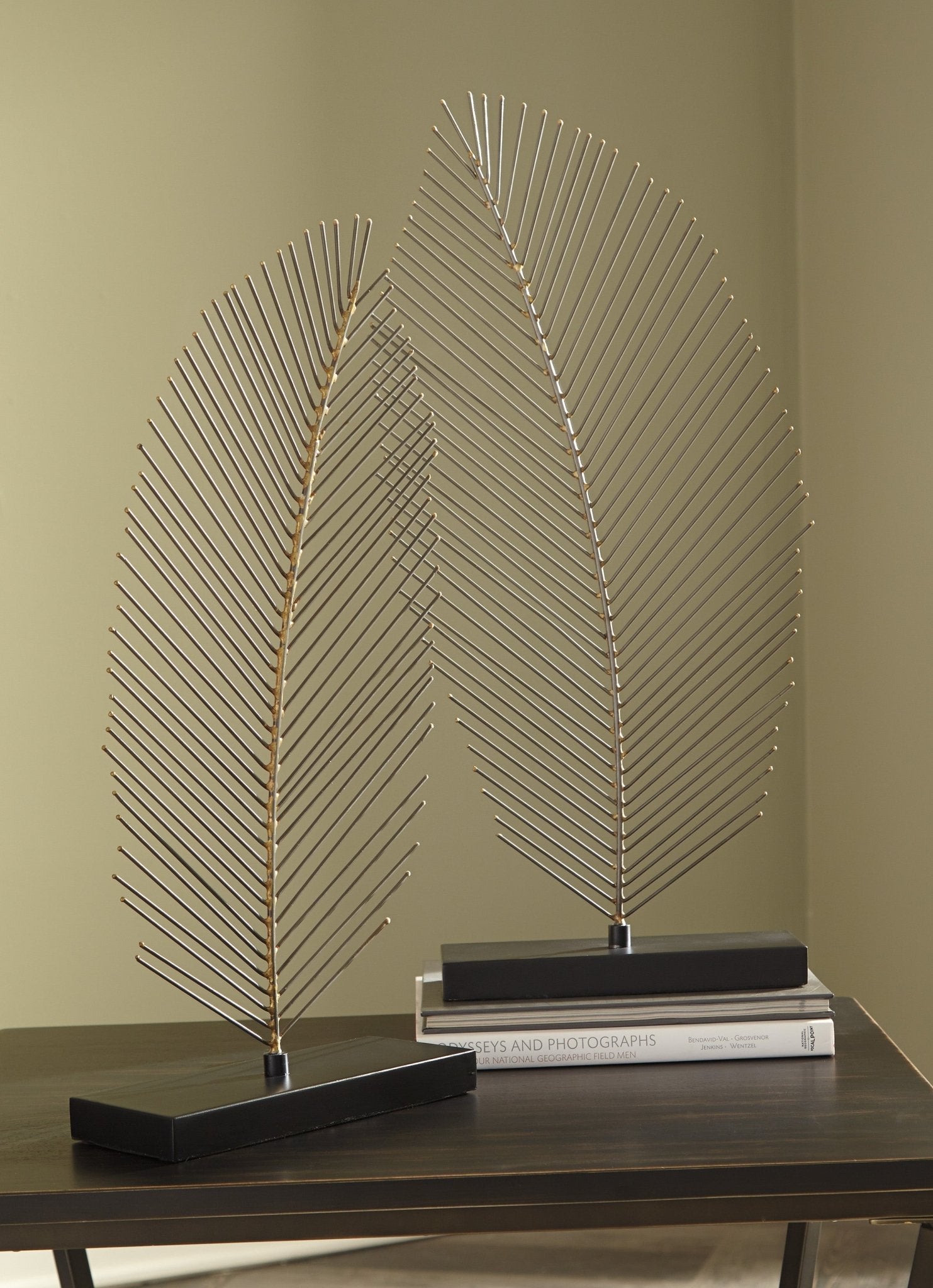 Sculpture (Set of 2) Table Decors| Ashley Homestore