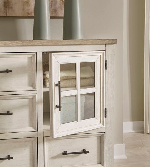 Shaybrock King Panel Set Bedroom Sets| Ashley Homestore
