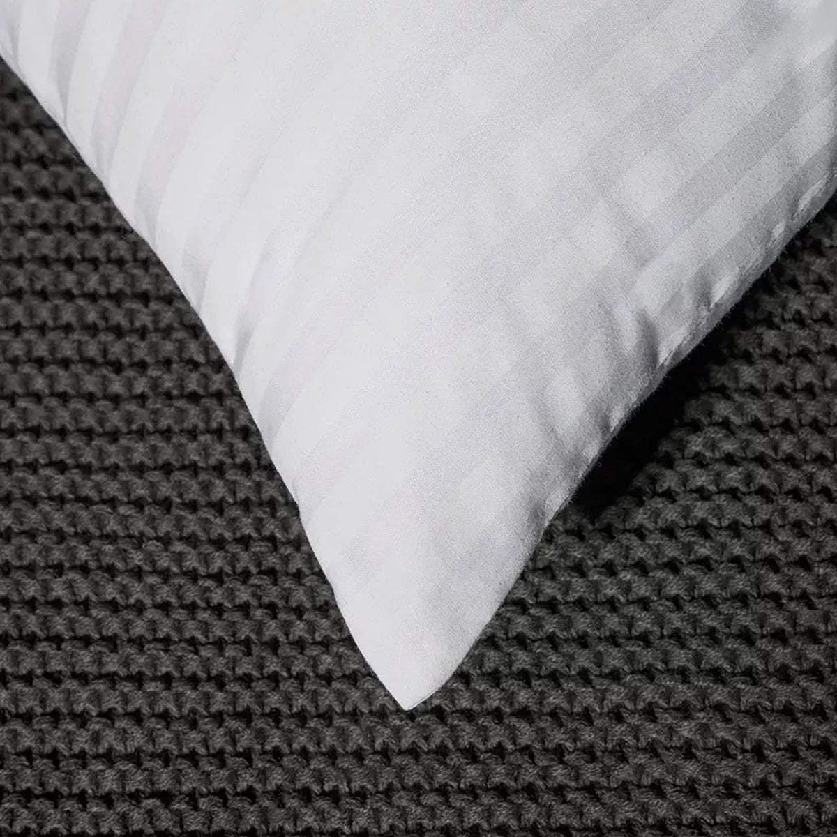 Strip Hotel Pillow Microfiber 75×50×15