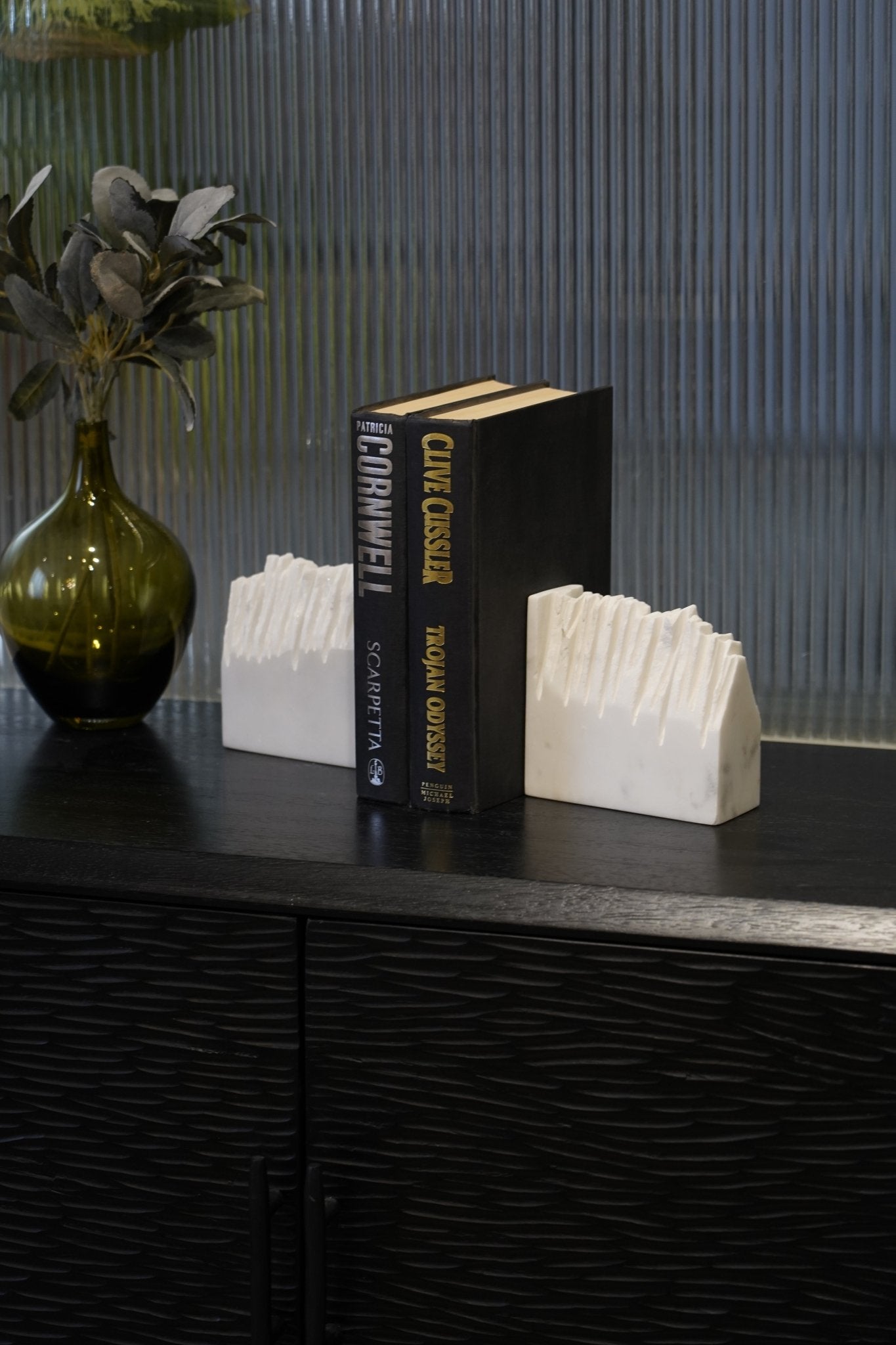 Sierra Book End Table Decors| Roots Furniture