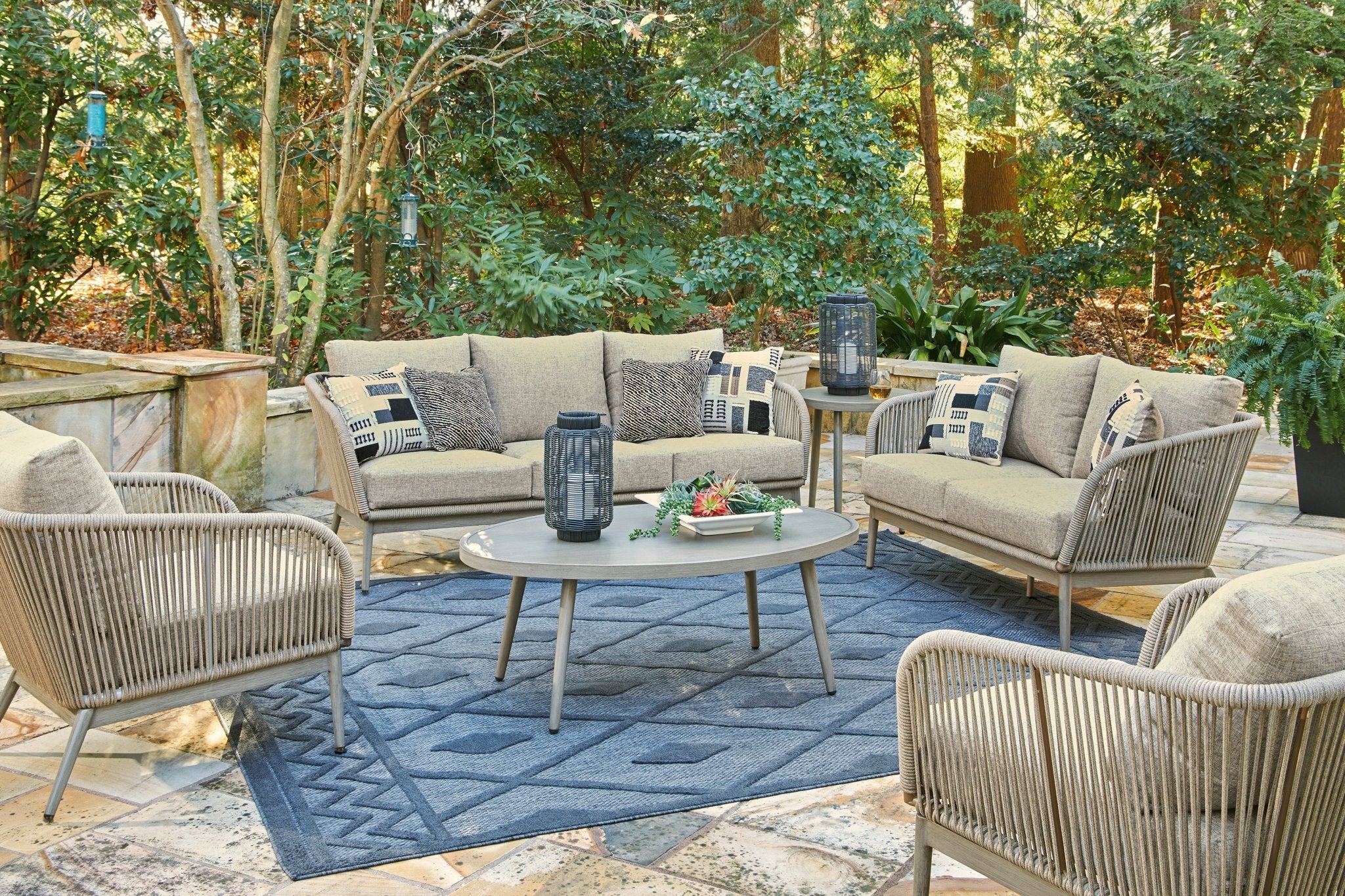 Swiss Valley Set Outdoor Sets| Ashley Homestore