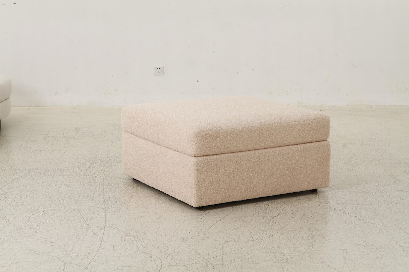 Teddy beige boucle ottoman Sectionals| Roots Furniture
