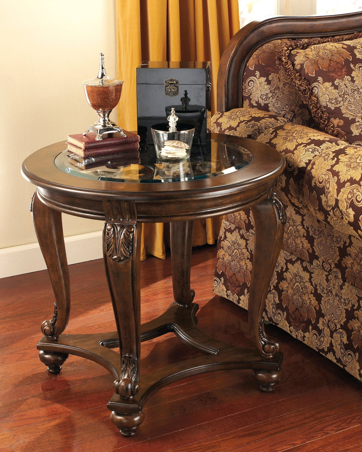 Thelmshore Table Set Table Sets| Ashley Homestore