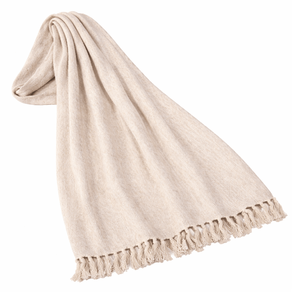 Throwh Throws| Roots Furniture