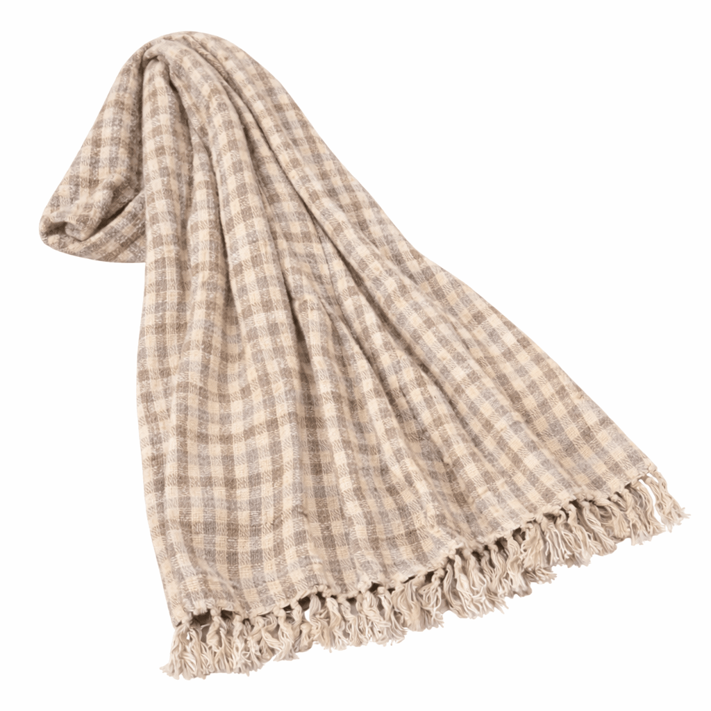 Throwh Throws| Roots Furniture
