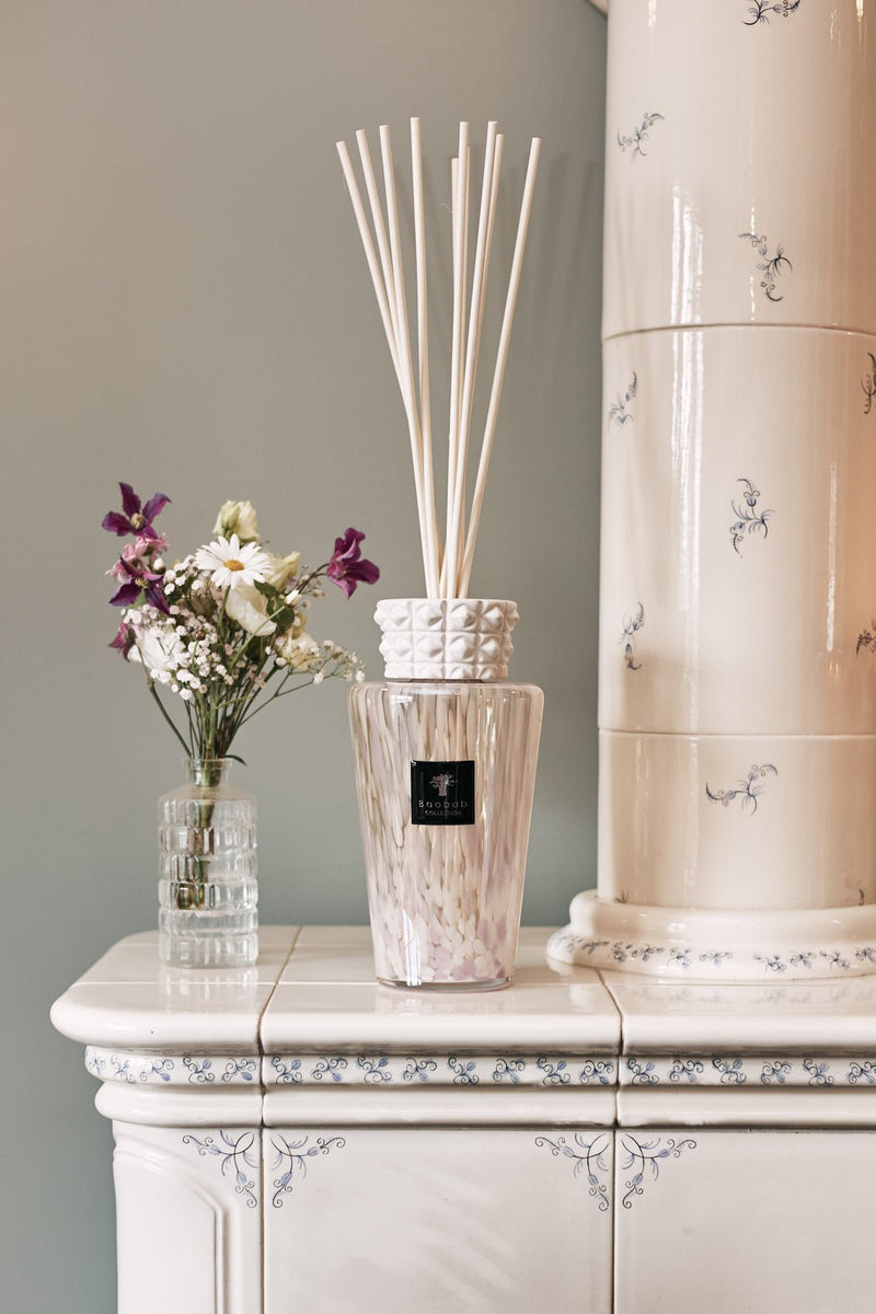 Totem 2L White Pearls Luxury Bottle Diffuser Medium - Al Rugaib Furniture