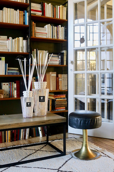 Totem 2L White Pearls Luxury Bottle Diffuser Medium - Al Rugaib Furniture