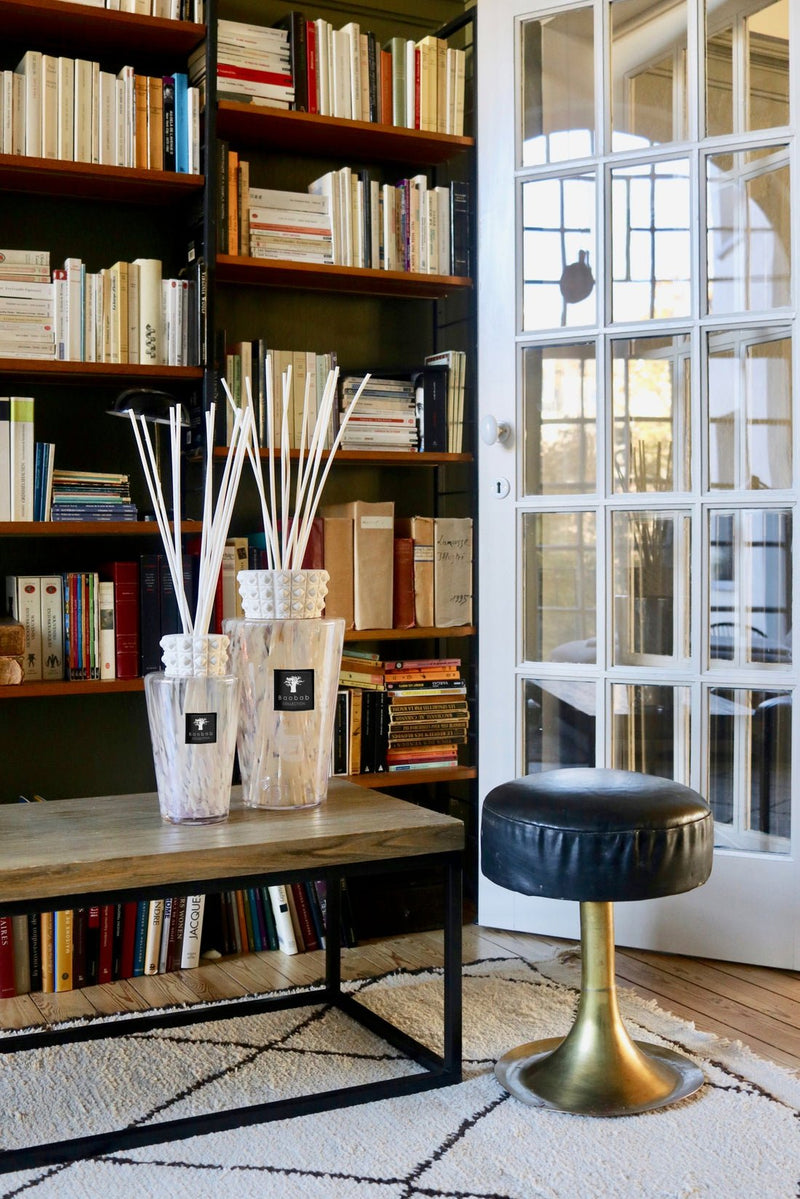 Totem 2L White Pearls Luxury Bottle Diffuser Medium - Al Rugaib Furniture