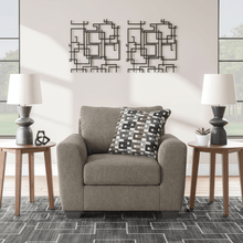 Triston-Peaks Oversized Chair