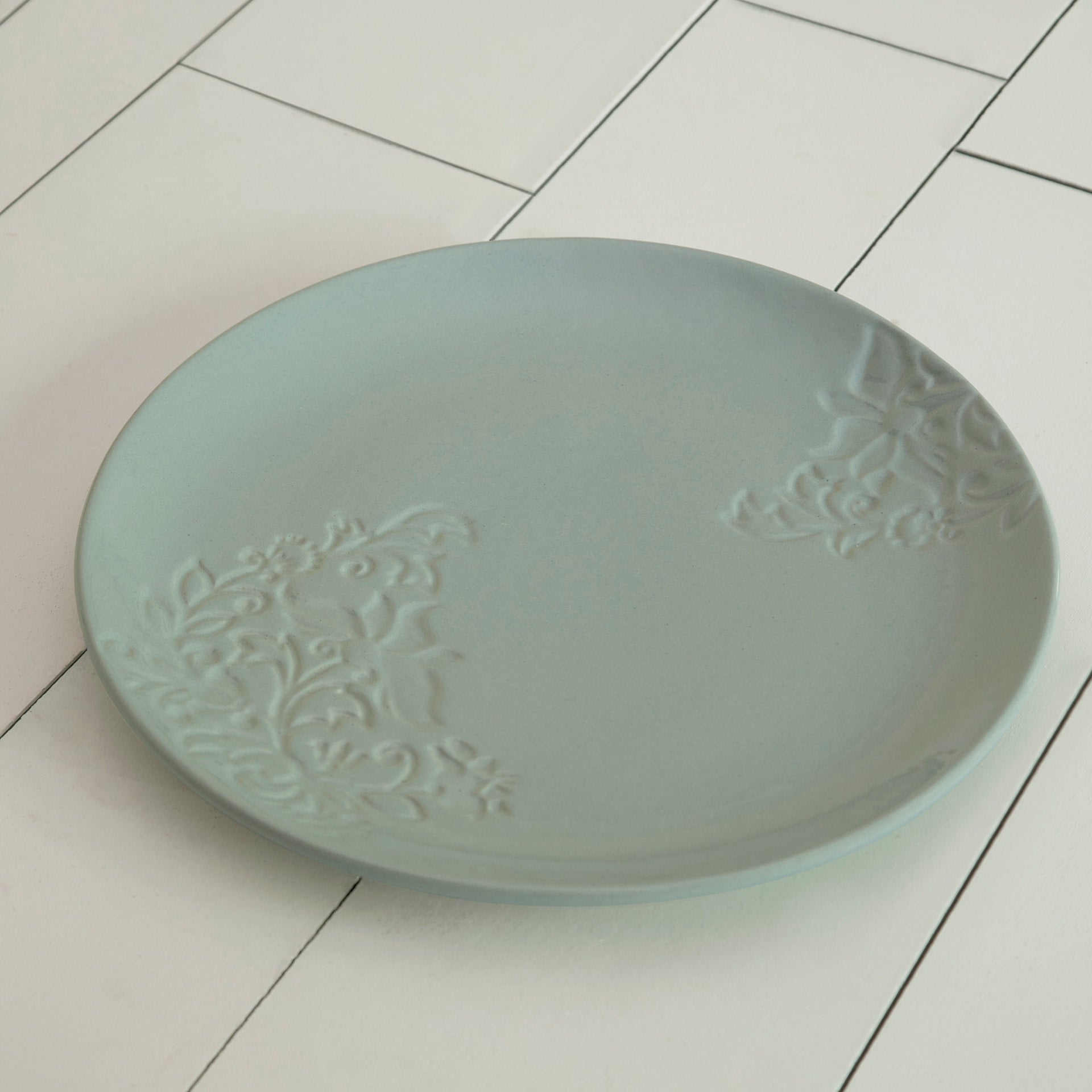 Upper Crust Dinner Plate Bowl| Roots Furniture