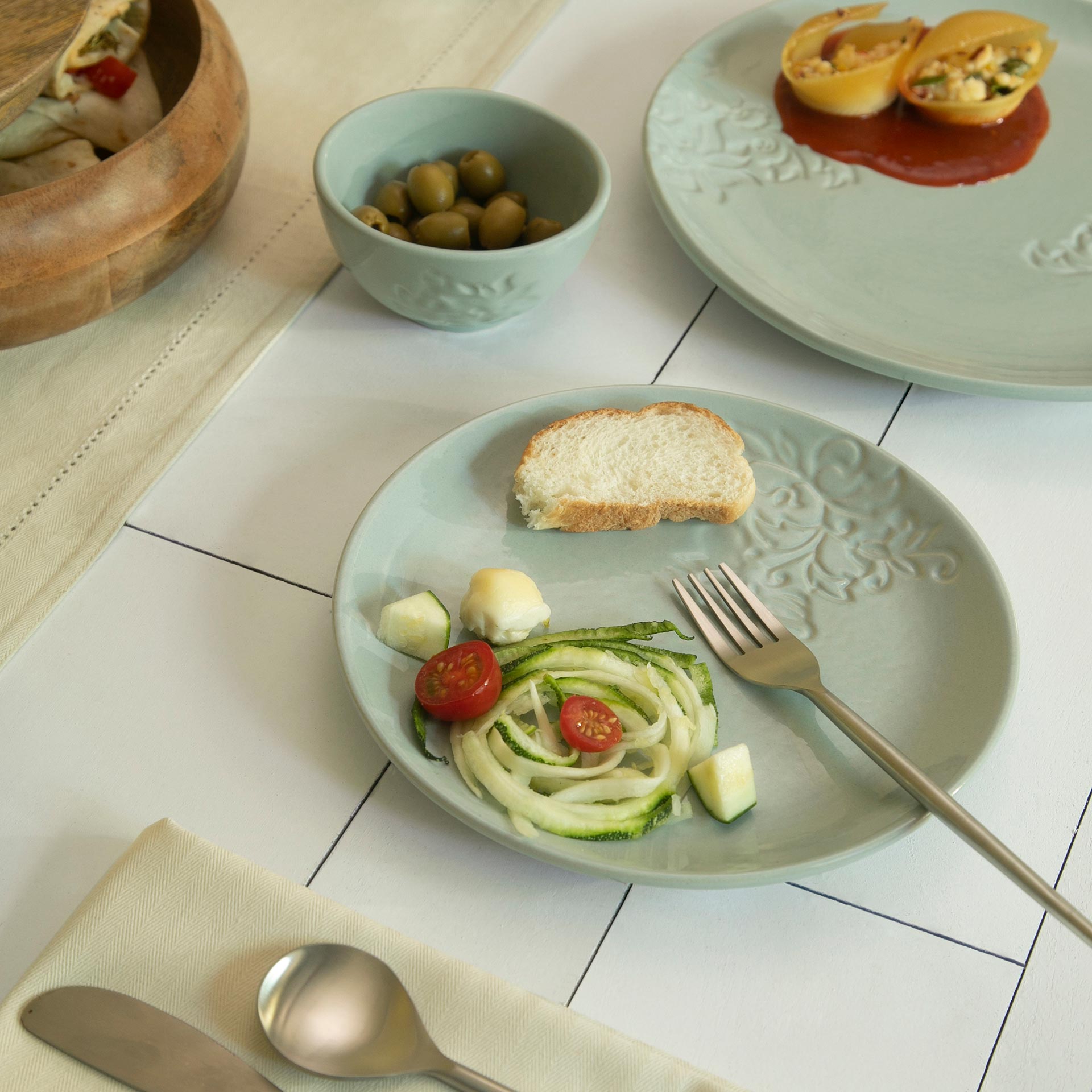 Upper Crust Side Plate Bowl| Roots Furniture