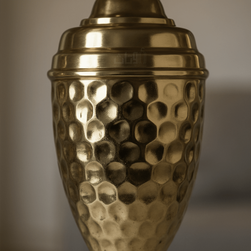 uxury Side Lamp with Classic Black and Gold Design - Al Rugaib Furniture