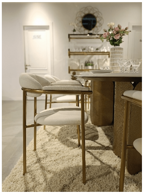 Volakas Hammered Elegance Dining Table - Al Rugaib Furniture