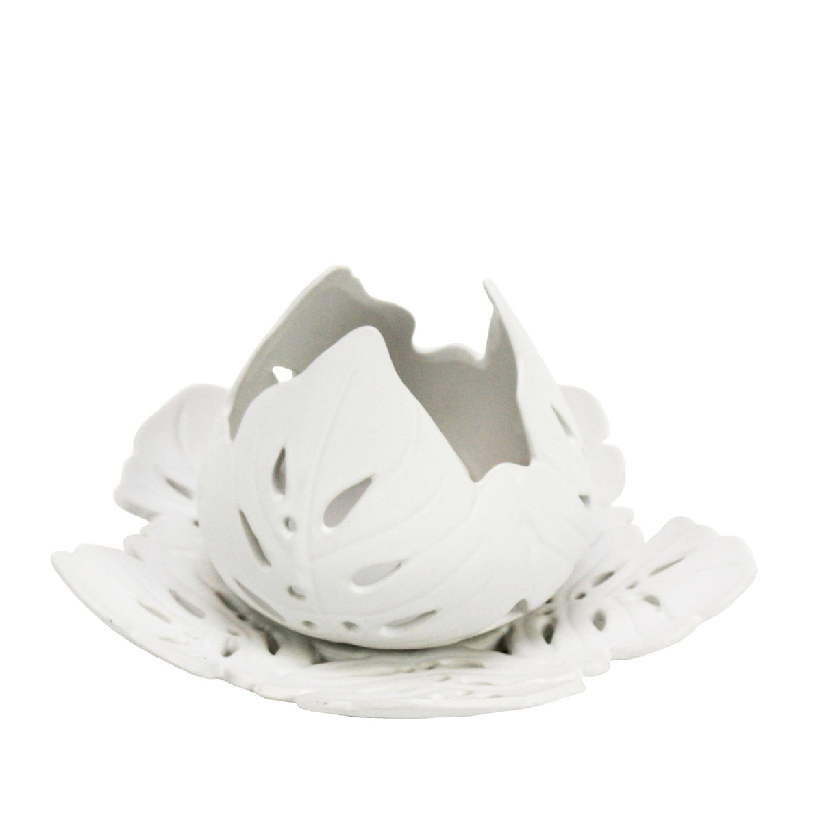 WHITE LOTUS FLOWER CANDLE HOLDER/PLATE Candle Holders| Sagebrook Home