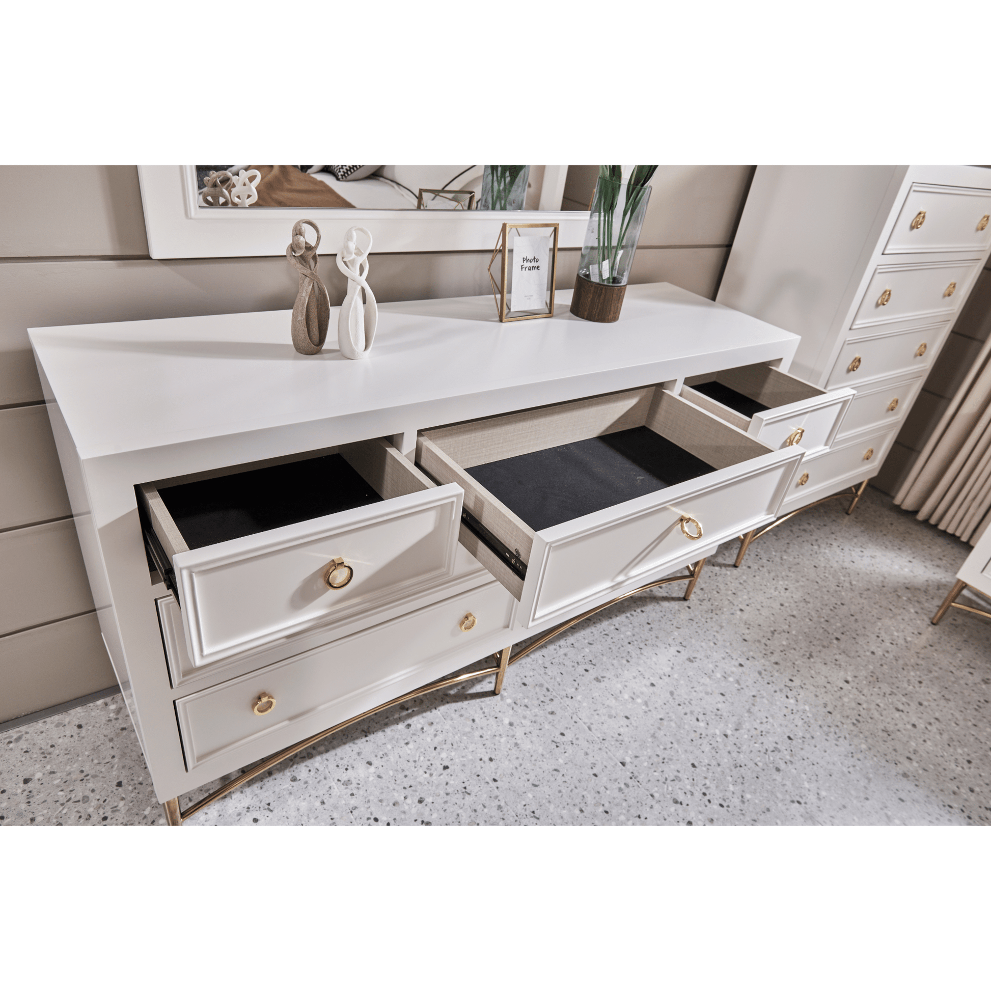 WHITE PEARL DRESSER Dressers| Roots Furniture