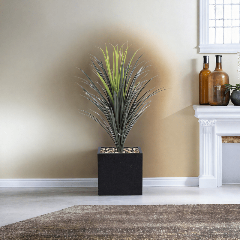 Yucca cactus tree with a square fiber pot consisting of a single branch, designed with green leaves that add a lively touch. Available colors: black spray Artificial Plants| Otath