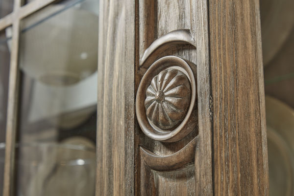 Architrave - China Cabinet (6562422489184)