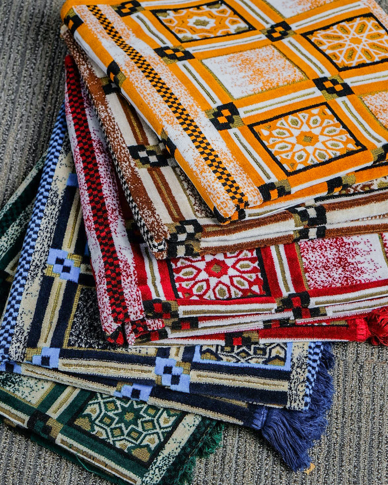 Mutmayiza Red  Prayer Mat (6569038512224)