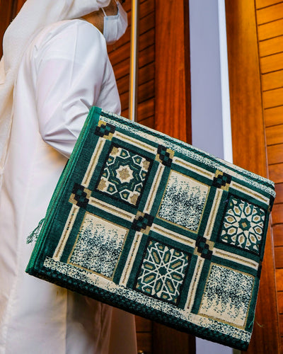 Mutmayiza Green  Prayer Mat (6569038544992)