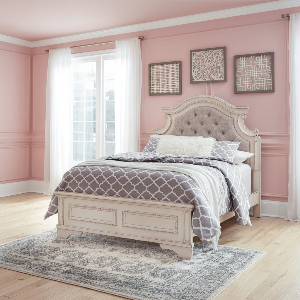 Realyn Full panel bed Beds| Ashley Homestore