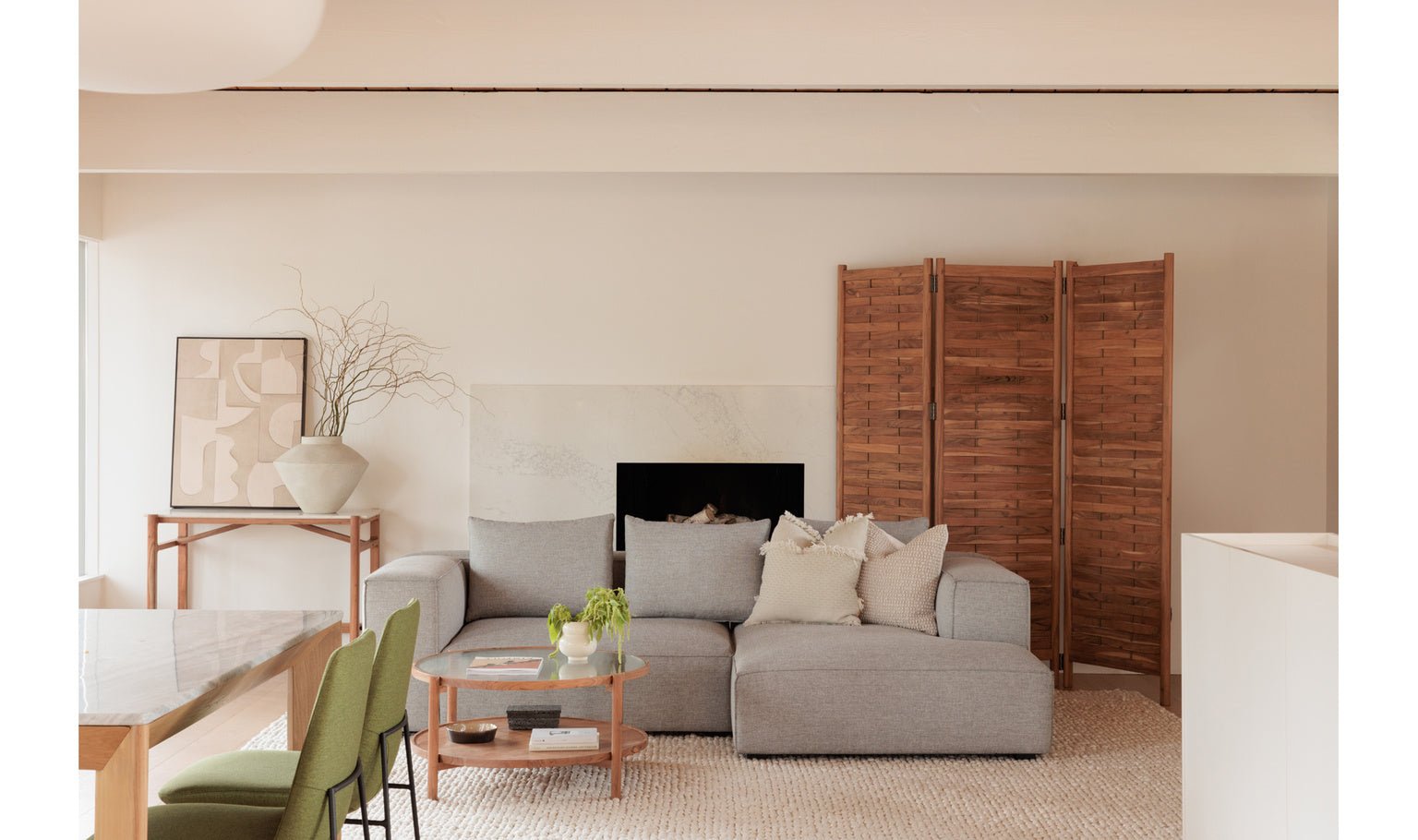 Basque Sectional Right Sectionals| Moe's Home
