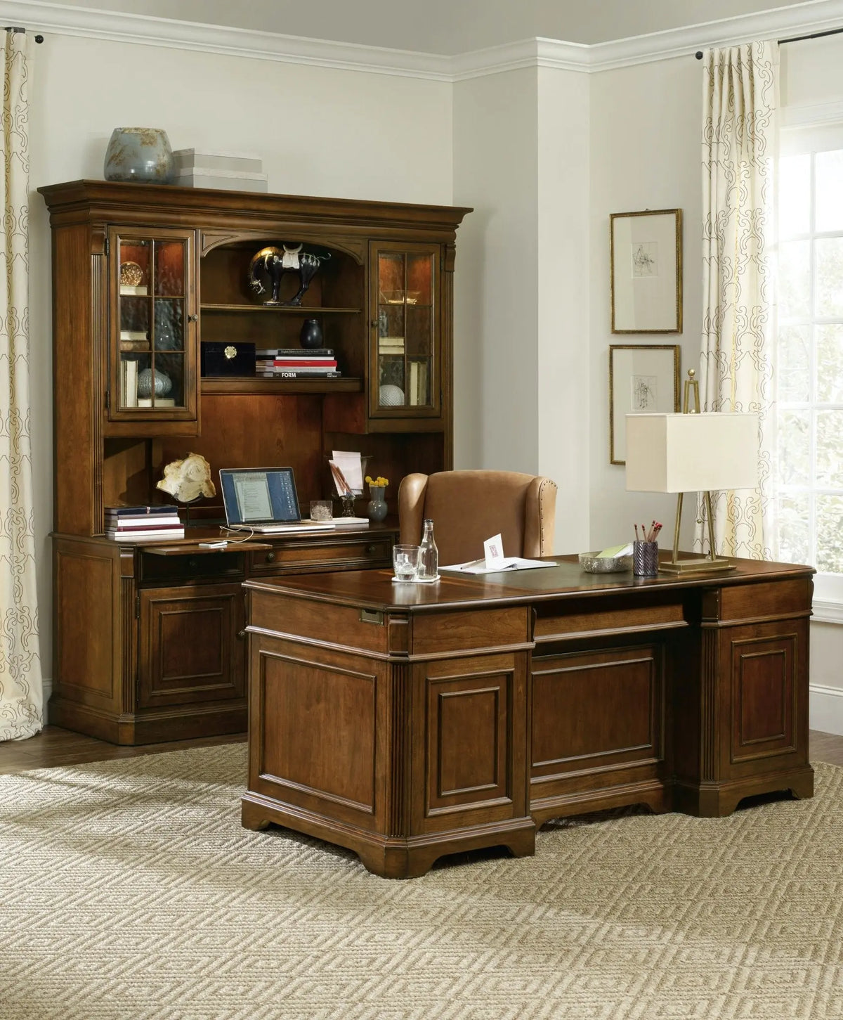 Brookhaven Executive Desk Office Desks| Hooker