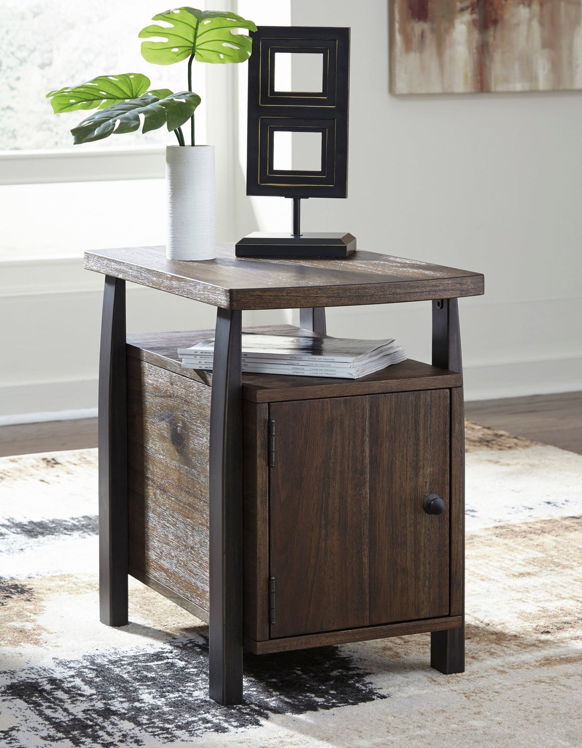 CHAIR SIDE TABLE Accent & End Tables| Ashley Homestore