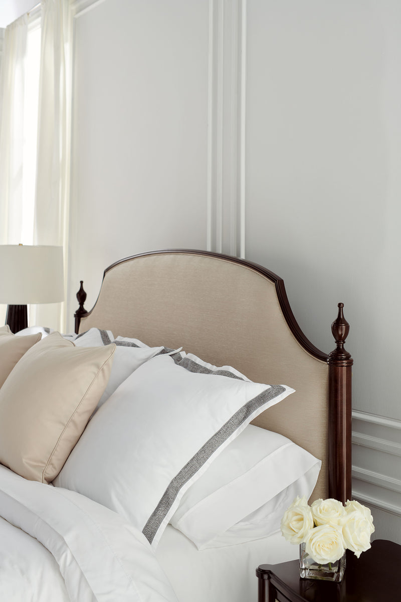 Classic - Crown Jewel Queen Bed