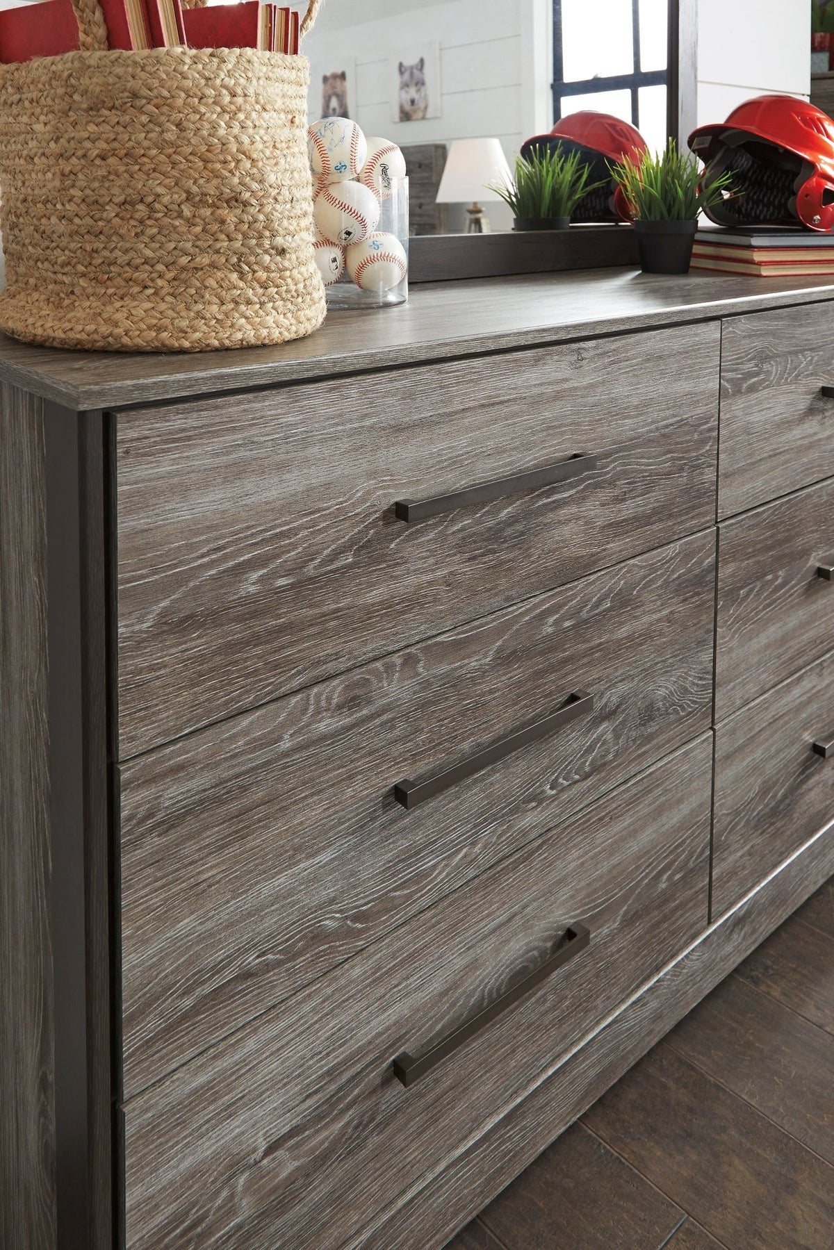 DRESSER Dressers| Ashley Homestore